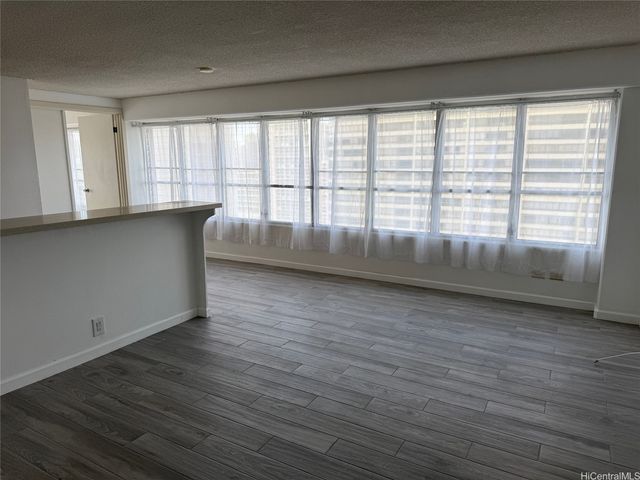 2525 Date Street 2206A, Honolulu, HI 96826