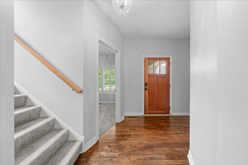 11605 Ivywood Trail, Woodbury, MN 55129 — photo 4