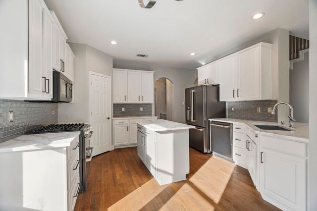 9498 Homestead Lane, Frisco, TX 75033