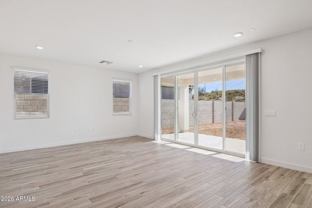 2535 E VILLA LINDA Drive, Phoenix, AZ 85024