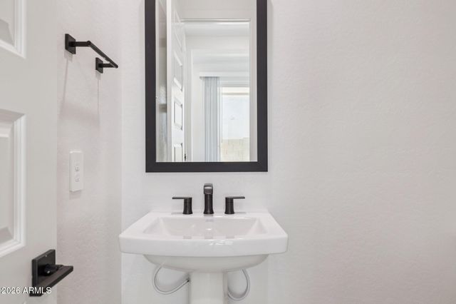 2535 E VILLA LINDA Drive, Phoenix, AZ 85024