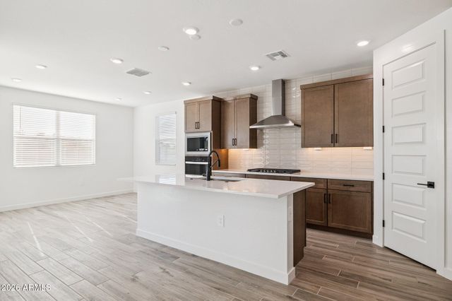 2535 E VILLA LINDA Drive, Phoenix, AZ 85024