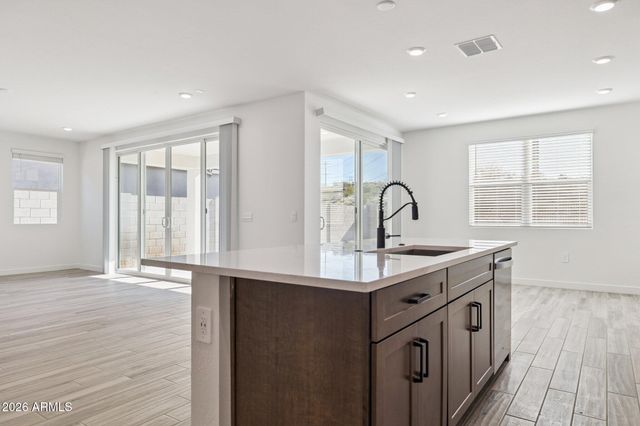 2535 E VILLA LINDA Drive, Phoenix, AZ 85024