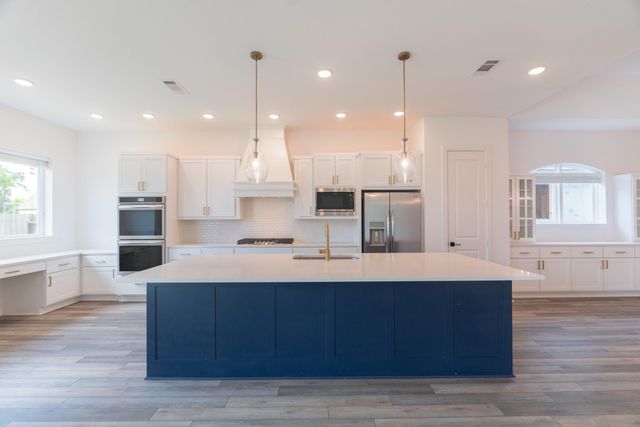 972 Terlingua Creek Drive, Conroe, TX 77304