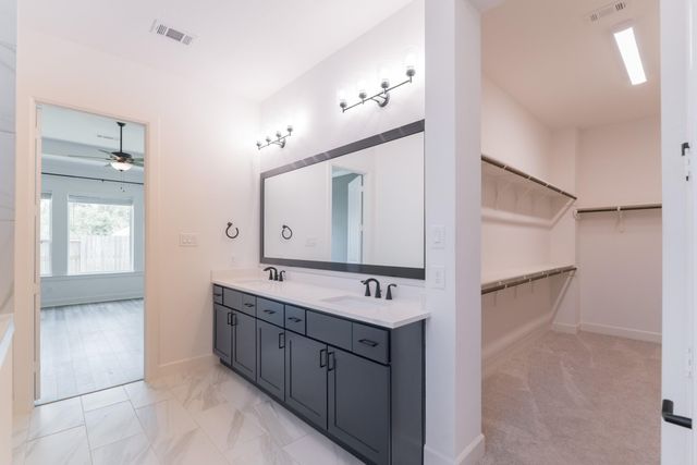 972 Terlingua Creek Drive, Conroe, TX 77304