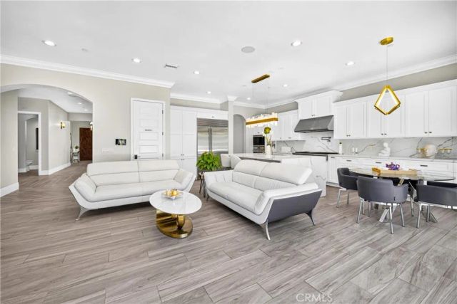 2025 Lonestar, Thousand Oaks, CA 91362