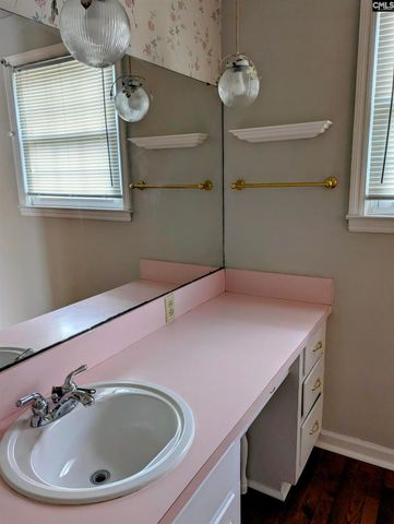 207 Haynes Lane, Cayce, SC 29033