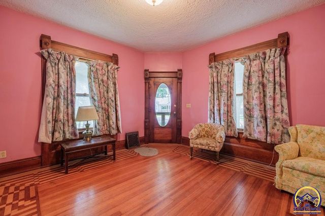 401 Cedar ST, Overbrook, KS 66524