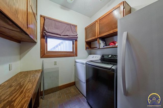 401 Cedar ST, Overbrook, KS 66524