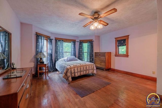 401 Cedar ST, Overbrook, KS 66524