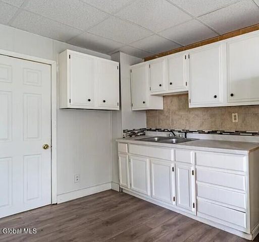 22 Cottage Street, Troy, NY 12180