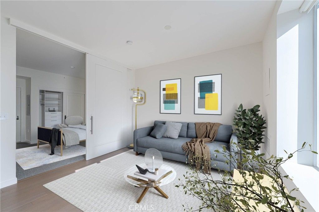 1050 S Grand Avenue 1305, Los Angeles, CA 90015