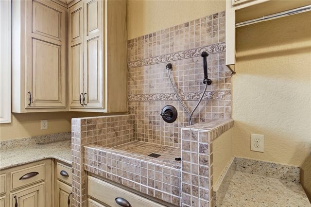 4125 Caerleon Circle, Bentonville, AR 72713