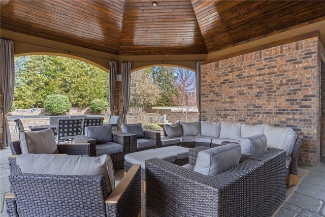 4125 Caerleon Circle, Bentonville, AR 72713