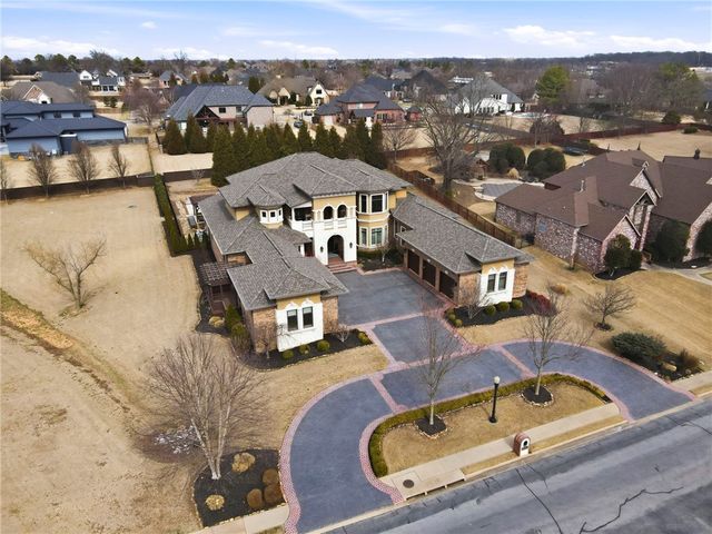 4125 Caerleon Circle, Bentonville, AR 72713