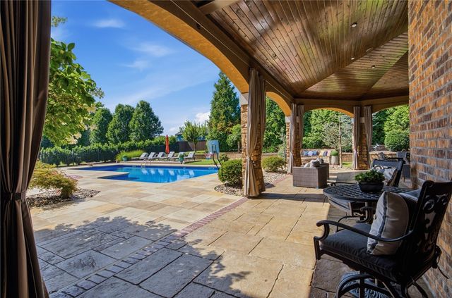 4125 Caerleon Circle, Bentonville, AR 72713