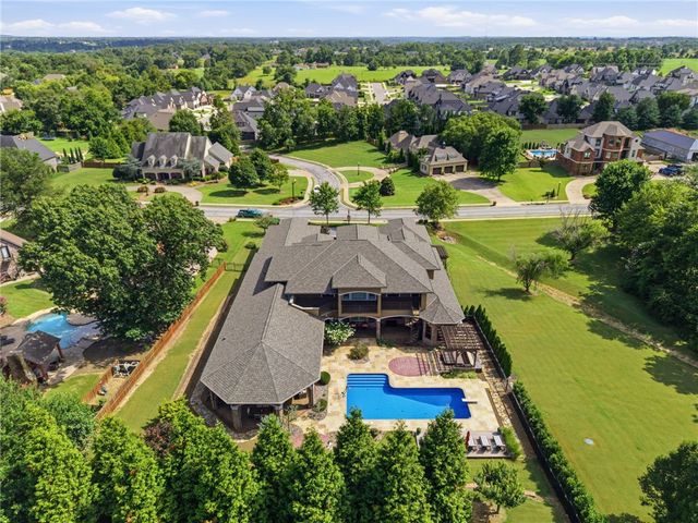 4125 Caerleon Circle, Bentonville, AR 72713