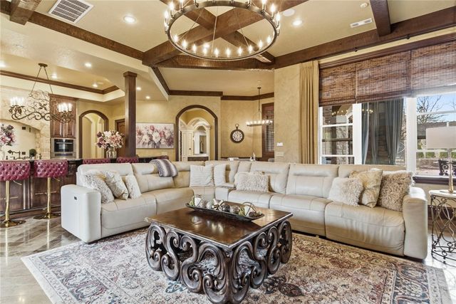 4125 Caerleon Circle, Bentonville, AR 72713