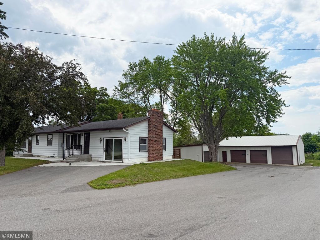3633 County Road 115, Saint Augusta, MN 56301