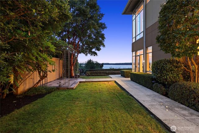 5511 104th Avenue NE, Kirkland, WA 98033