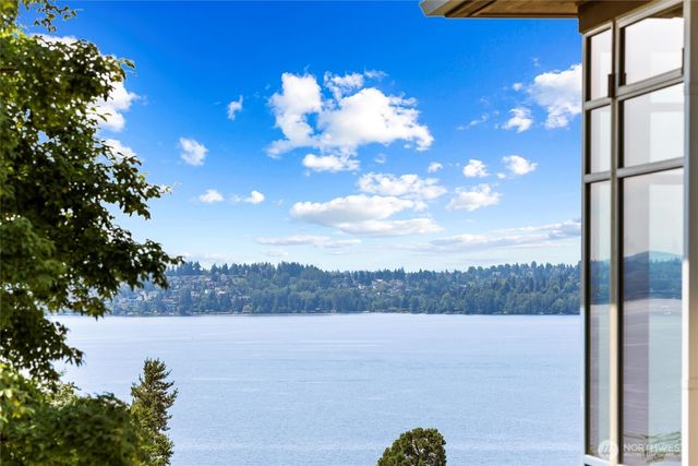 5511 104th Avenue NE, Kirkland, WA 98033