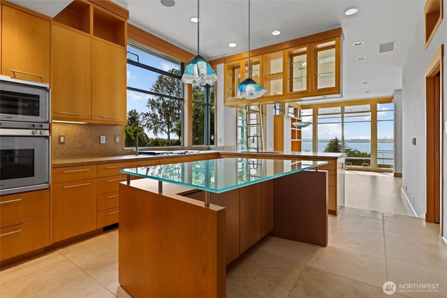 5511 104th Avenue NE, Kirkland, WA 98033