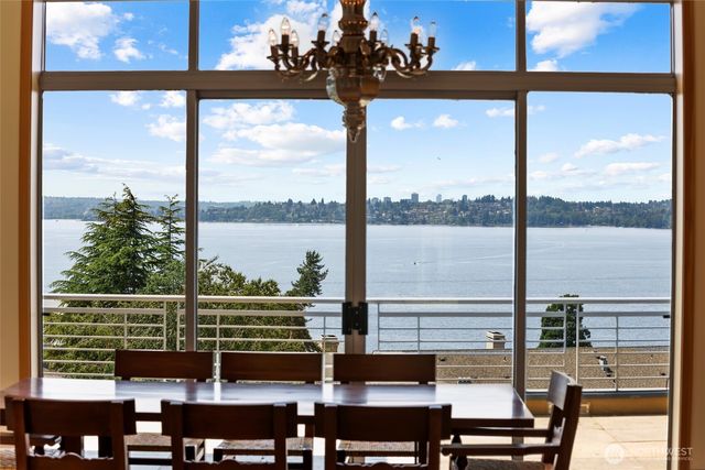 5511 104th Avenue NE, Kirkland, WA 98033