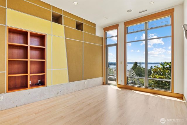 5511 104th Avenue NE, Kirkland, WA 98033