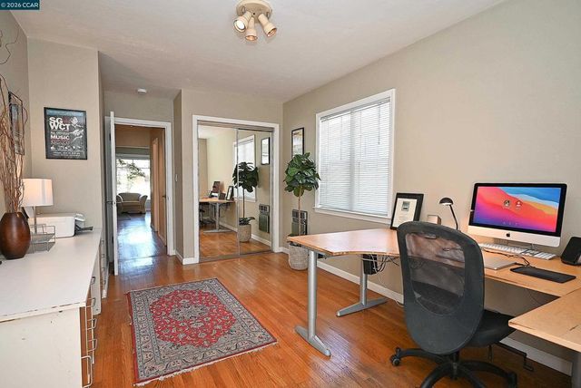 925 North Rd, Belmont, CA 94002