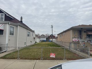 3932 N Oak Park Avenue, Chicago, IL 60634
