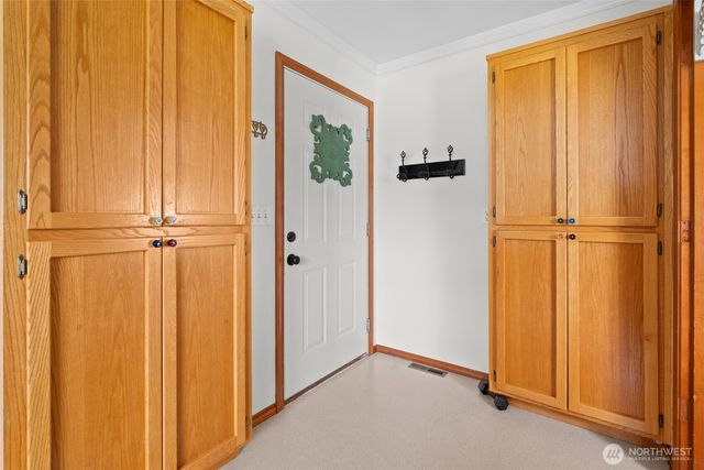 701 NW Krueger Street, Coupeville, WA 98239