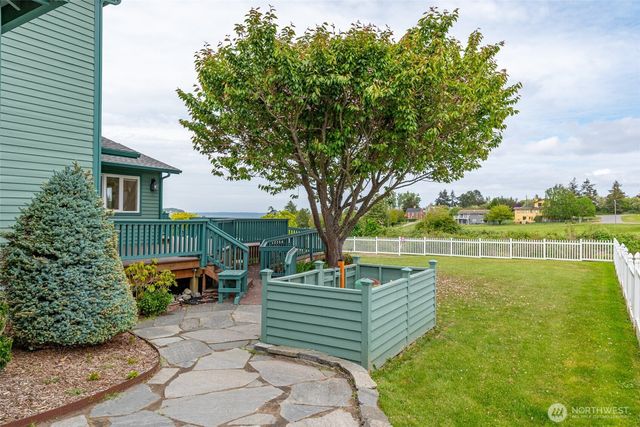 701 NW Krueger Street, Coupeville, WA 98239
