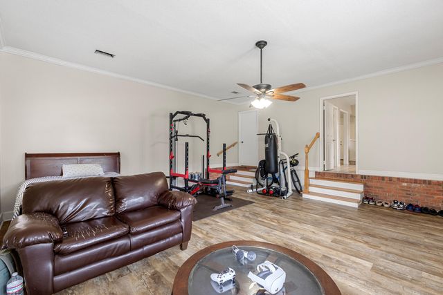 117 Deer Run, Hattiesburg, MS 39402