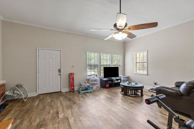 117 Deer Run, Hattiesburg, MS 39402