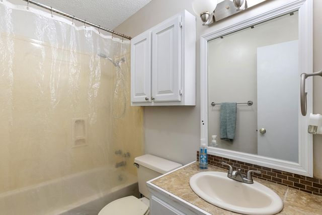 117 Deer Run, Hattiesburg, MS 39402