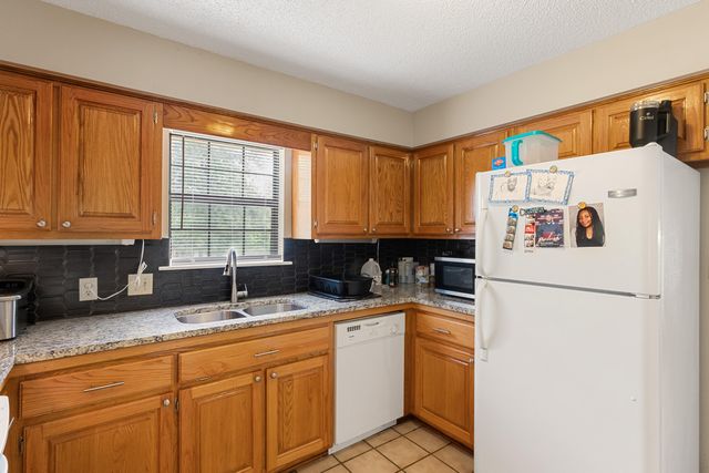 117 Deer Run, Hattiesburg, MS 39402