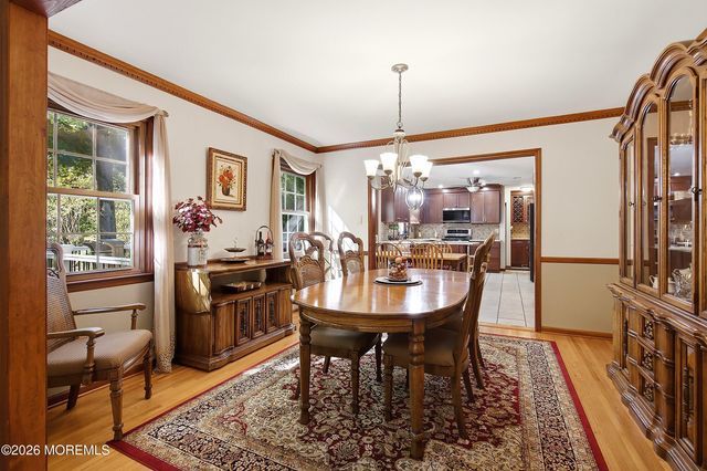 5 Point O Woods Road, Middletown, NJ 07748