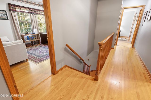5 Point O Woods Road, Middletown, NJ 07748