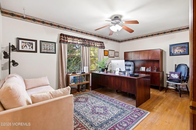 5 Point O Woods Road, Middletown, NJ 07748