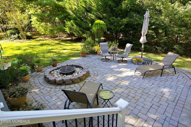5 Point O Woods Road, Middletown, NJ 07748