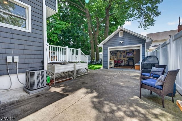 54 Van Riper Ave, Rutherford Boro, NJ 07070