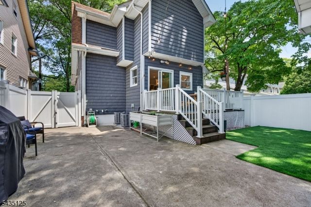54 Van Riper Ave, Rutherford Boro, NJ 07070