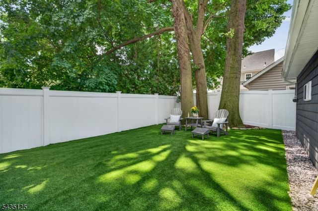 54 Van Riper Ave, Rutherford Boro, NJ 07070