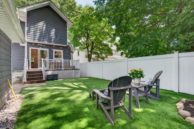 54 Van Riper Ave, Rutherford Boro, NJ 07070