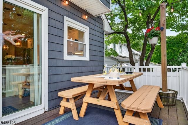54 Van Riper Ave, Rutherford Boro, NJ 07070