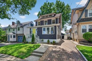 54 Van Riper Ave, Rutherford Boro, NJ 07070