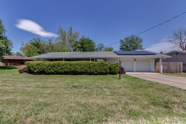 750 Jungs Station Road, St Charles, MO 63303