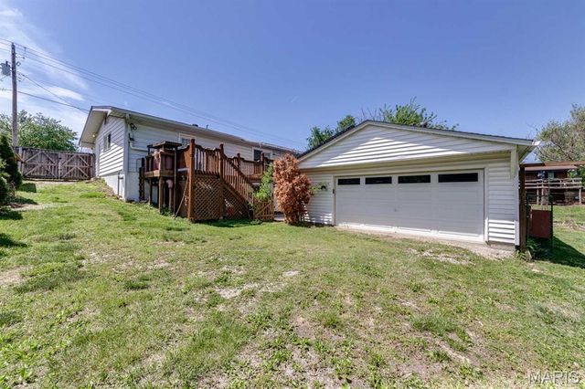 750 Jungs Station Road, St Charles, MO 63303
