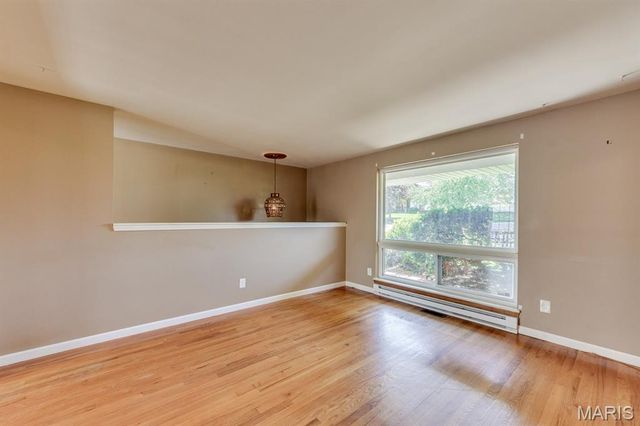 750 Jungs Station Road, St Charles, MO 63303