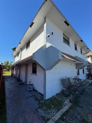 1741 SW 40th Ter, Fort Lauderdale, FL 33317